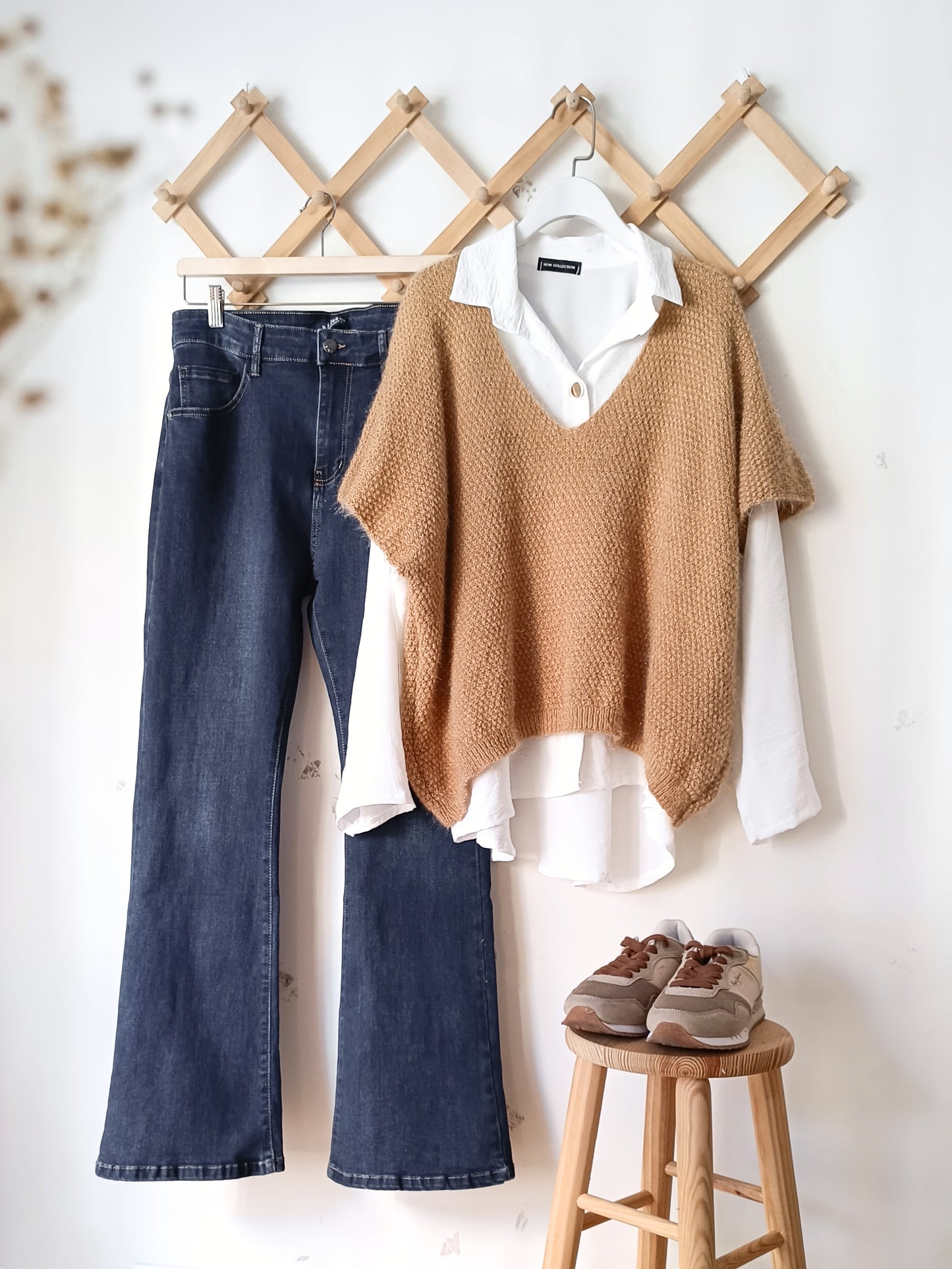 Look Adela Camel